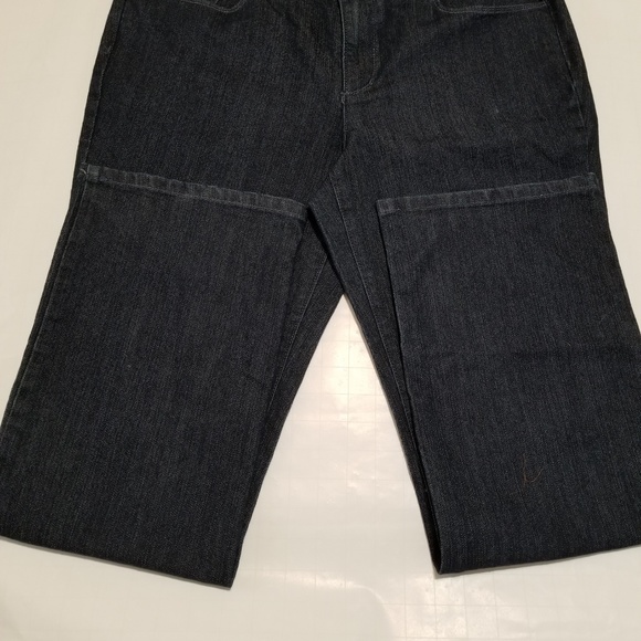 π£π₯2 for $20π₯π£ christopher banks jeans - Picture 2 of 3